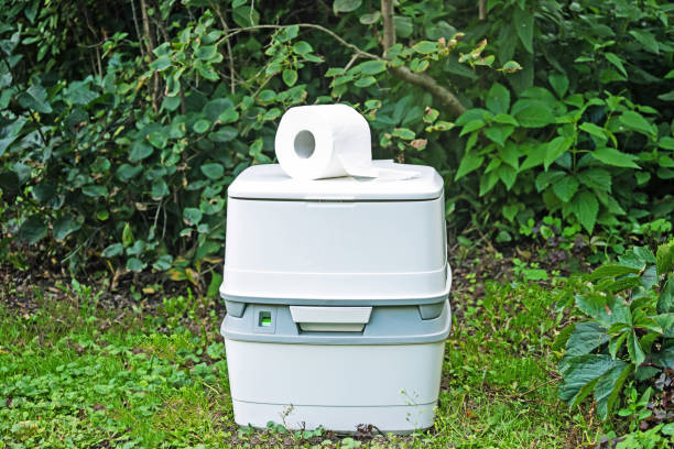 Best Porta potty delivery and setup  in Mount Sterling, IL