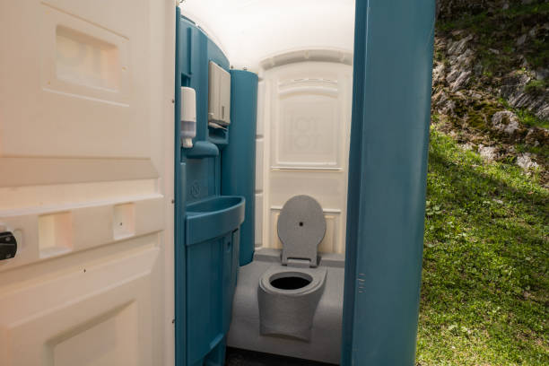 Portable Toilet Options We Offer in Mount Sterling, IL