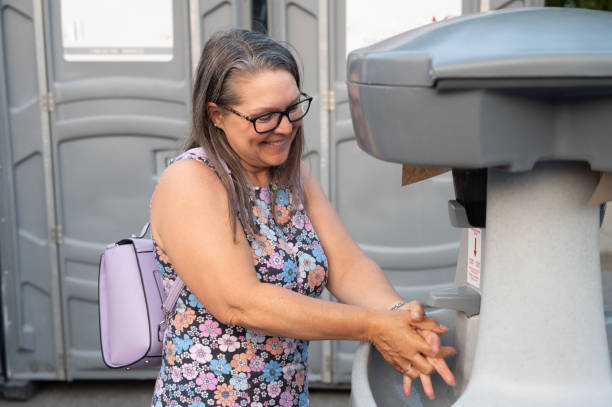 Best Restroom trailer rental cost  in Mount Sterling, IL